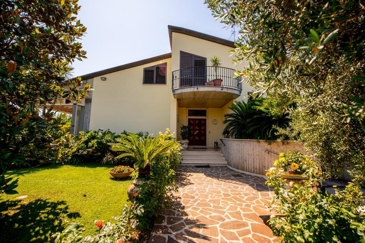 Villa Tigli Luxury B&B Martinsicuro Exteriér fotografie