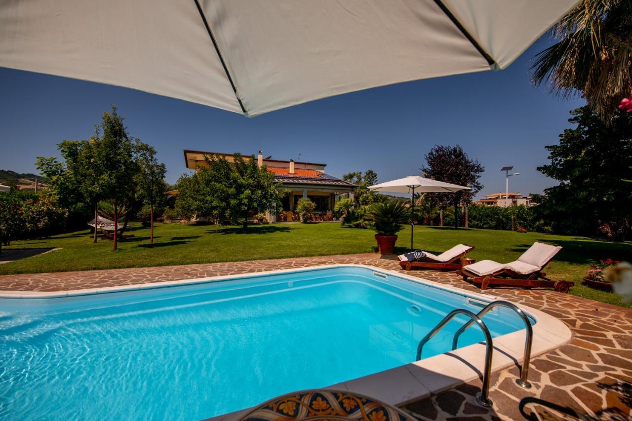 Villa Tigli Luxury B&B Martinsicuro Exteriér fotografie